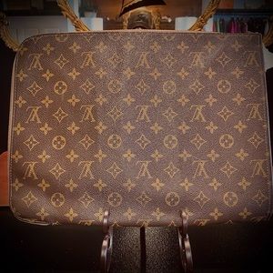 Louis Vuitton ETUI VOYAGE GM